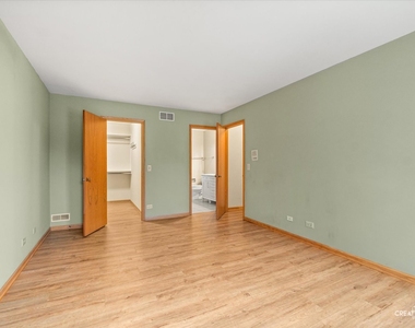 920 Fairfax Court - Photo Thumbnail 12