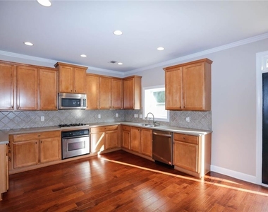 3380 Gables Court - Photo Thumbnail 8
