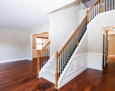 3380 Gables Court - Photo Thumbnail 21