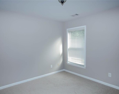 3380 Gables Court - Photo Thumbnail 38