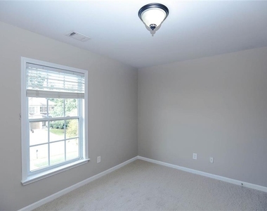 3380 Gables Court - Photo Thumbnail 44