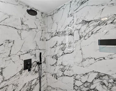 2285 Peachtree Road Ne - Photo Thumbnail 11