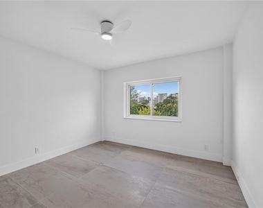 2285 Peachtree Road Ne - Photo Thumbnail 9
