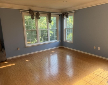 3302 Westchester Ridge Ne - Photo Thumbnail 2