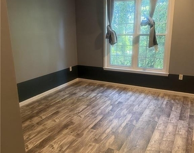 3302 Westchester Ridge Ne - Photo Thumbnail 1