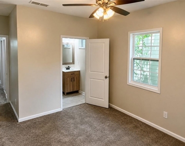 888 Coleman Street Sw - Photo Thumbnail 11