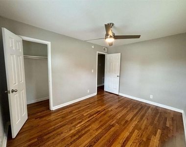 1048 Washington Street - Photo Thumbnail 8