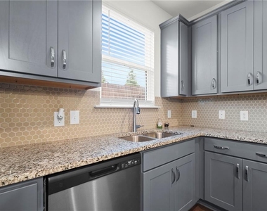 1908 Plainsboro Drive - Photo Thumbnail 9