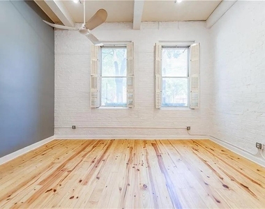 210 Walker Street Sw - Photo Thumbnail 6