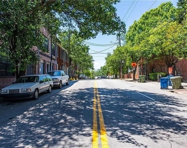 210 Walker Street Sw - Photo Thumbnail 15