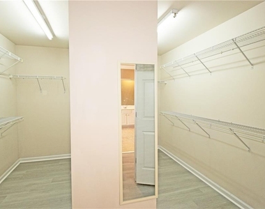 8155 Cavendish Place - Photo Thumbnail 21