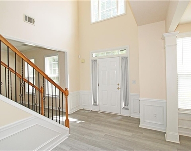 8155 Cavendish Place - Photo Thumbnail 5