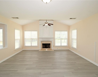 8155 Cavendish Place - Photo Thumbnail 12