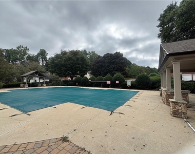 10920 Glenbarr Drive - Photo Thumbnail 29