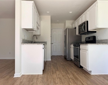 6245 Smoke Ridge Lane - Photo Thumbnail 2