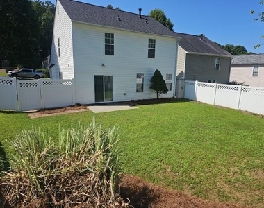 202 Woodland Way - Photo Thumbnail 3