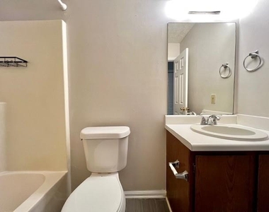 1630 Leona Street Nw - Photo Thumbnail 9