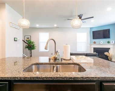 576 Dasheill Lane - Photo Thumbnail 23