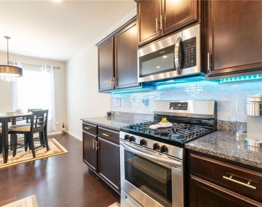 576 Dasheill Lane - Photo Thumbnail 22
