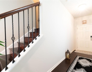 576 Dasheill Lane - Photo Thumbnail 5