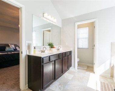576 Dasheill Lane - Photo Thumbnail 18