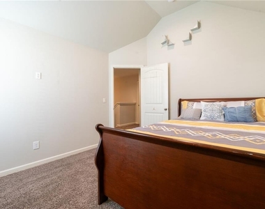 576 Dasheill Lane - Photo Thumbnail 39
