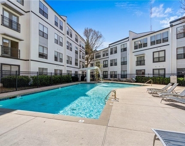 821 Ralph Mcgill Boulevard Ne - Photo Thumbnail 38