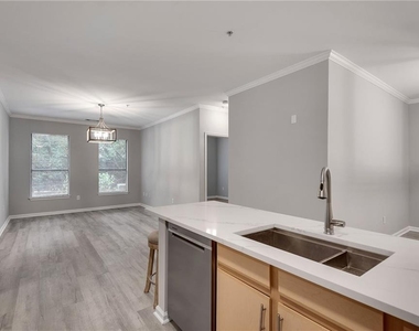 821 Ralph Mcgill Boulevard Ne - Photo Thumbnail 1