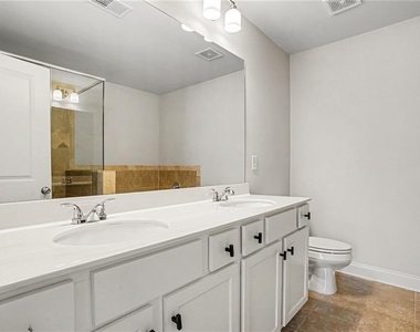 10139 Benton Woods Drive - Photo Thumbnail 14