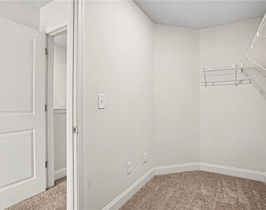 10139 Benton Woods Drive - Photo Thumbnail 15