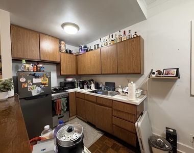 3727 N Pine Grove Avenue - Photo Thumbnail 3