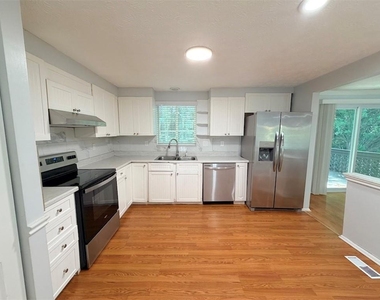 4421 Hopkins Lake Drive - Photo Thumbnail 4