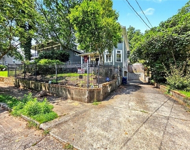 324 Brooks Avenue Ne - Photo Thumbnail 1