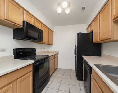 1420 Stonebridge Circle - Photo Thumbnail 4