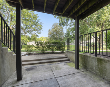 1420 Stonebridge Circle - Photo Thumbnail 12