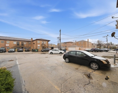 7709 W Marwood Avenue - Photo Thumbnail 11