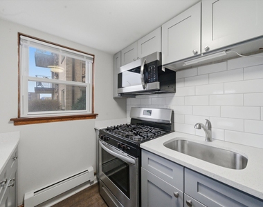 7709 W Marwood Avenue - Photo Thumbnail 4
