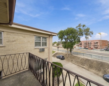 7709 W Marwood Avenue - Photo Thumbnail 20