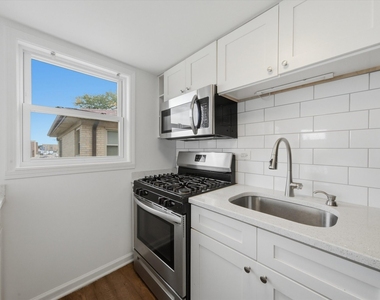 7709 W Marwood Avenue - Photo Thumbnail 11