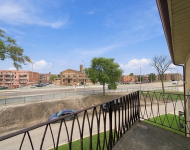 7709 W Marwood Avenue - Photo Thumbnail 21