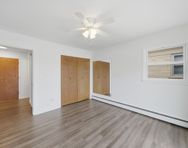 7709 W Marwood Avenue - Photo Thumbnail 15