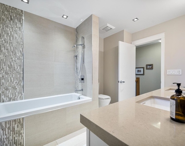 1060 Judy Drive - Photo Thumbnail 12