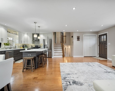 1060 Judy Drive - Photo Thumbnail 1