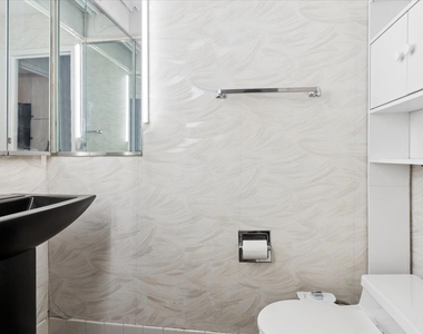 155 N Harbor Drive - Photo Thumbnail 22