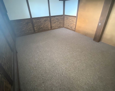 1412 Willow Lane - Photo Thumbnail 9