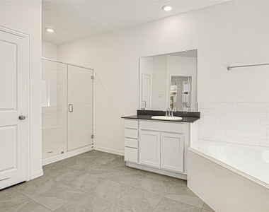 31422 Vineyard Creek Drive - Photo Thumbnail 26