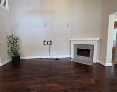 142 Mayfield Drive - Photo Thumbnail 6