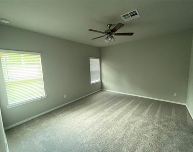 954 Redinger Ridge Drive - Photo Thumbnail 1
