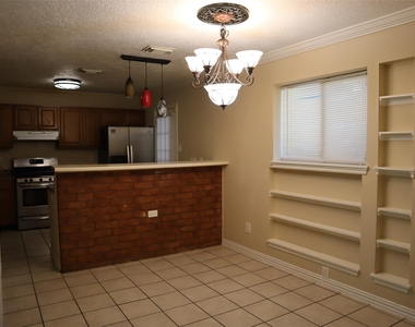6319 Langham Way - Photo Thumbnail 2
