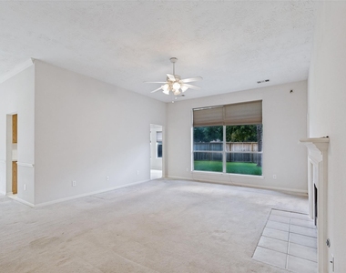 6811 Shelby Oaks Drive - Photo Thumbnail 6
